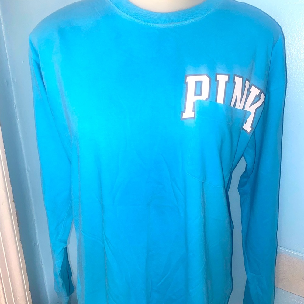 Victoria secret shirt !